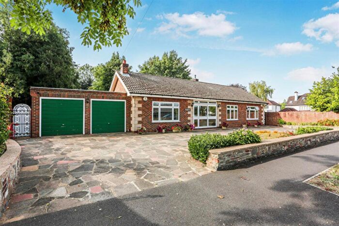 3 Bedroom Detached Bungalow For Sale In Northey Avenue, South Cheam, SM2