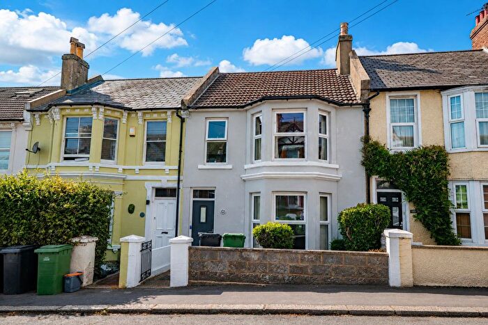 3 Bedroom Terraced House For Sale In Ashburnham Road, Hastings, TN35