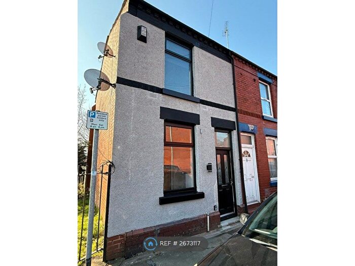 3 Bedroom Semi-Detached House To Rent In Cooper Street, St. Helens, WA10