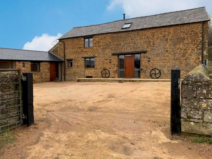 3 Bedroom Cottage To Rent In Shutford Road, North Newington, Oxon, OX15