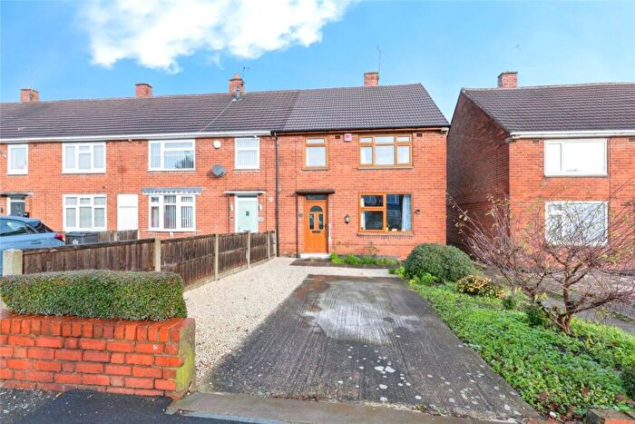 3 Bedroom End Of Terrace House For Sale In Beaumont Leys Lane, Leicester, Leicestershire, LE4