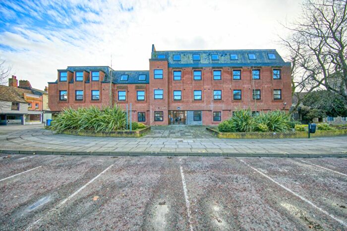 1 Bedroom Apartment To Rent In Cromwell Square, Ipswich, IP1