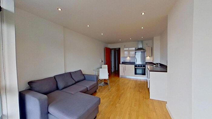 1 Bedroom Flat To Rent In Gotts Road, Leeds, LS12