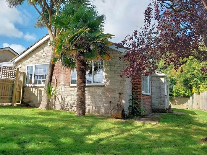 4 Bedroom Detached Bungalow For Sale In Broadmead, Broadmayne, DT2