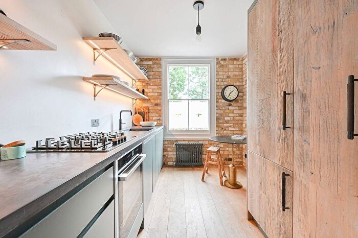 2 Bedroom Flat To Rent In Berrymede Road, Chiswick, W4