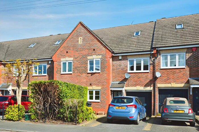 3 Bedroom Town House To Rent In Hedley Road, St Albans, AL1