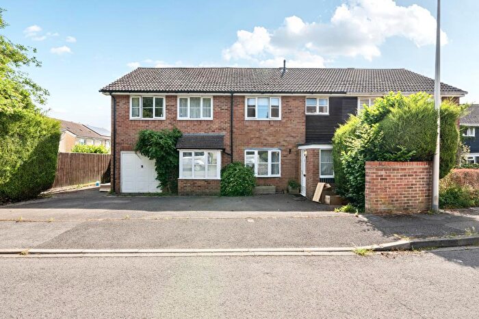4 Bedroom Semi-Detached House For Sale In Hungerford, Berkshire, RG17
