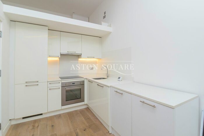 1 Bedroom Flat To Rent In Horn Lane, London, W3