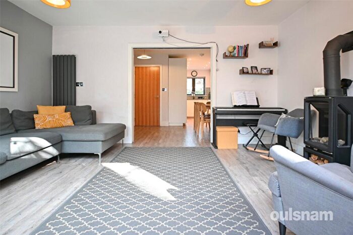 4 Bedroom End Of Terrace House For Sale In Cregoe Street, Birmingham, West Midlands, B15