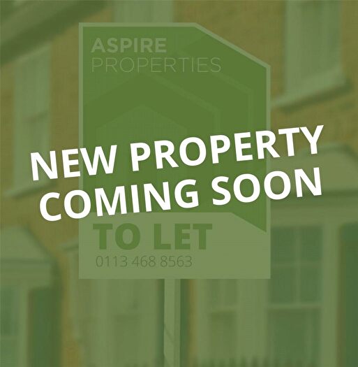 3 Bedroom Semi-Detached House To Rent In The View, Alwoodley, Leeds, West Yorkshire, LS17