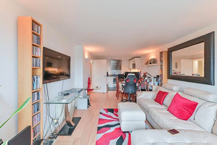 1 Bedroom Flat To Rent In Argyll Road, Woolwich, London, SE18