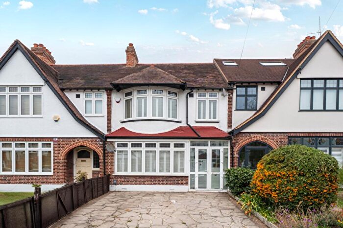 3 Bedroom Terraced House To Rent In Derrick Road Beckenham, BR3