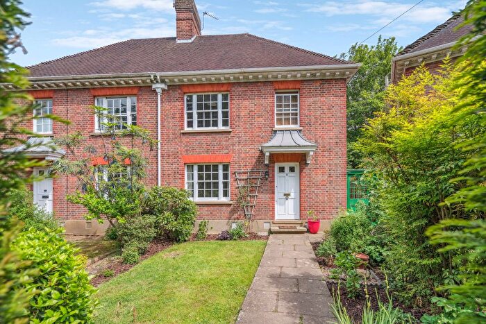 3 Bedroom Semi Detached House For Sale In Waxwell Close, Pinner, HA5