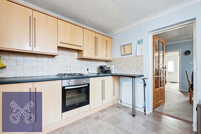 3 Bedroom End Of Terrace House For Sale In Sutton Road, Hull, East Yorkshire, HU6