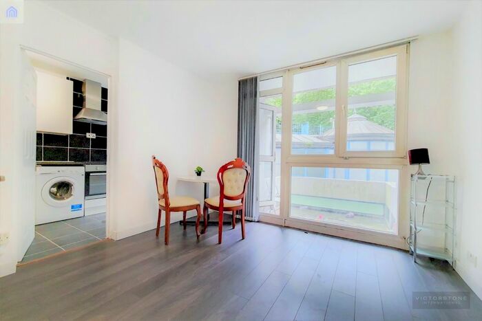 2 Bedroom Flat To Rent In Hurst, Penton Rise, Kings Cross, London, WC1X