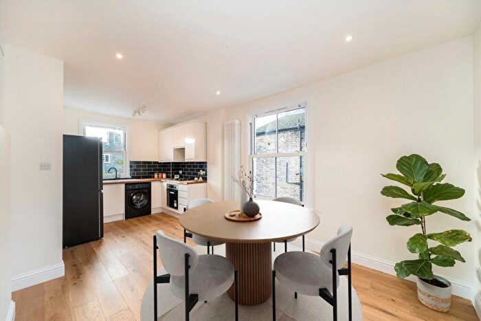 2 Bedroom Flat For Sale In Surrey Road, Peckham, SE15