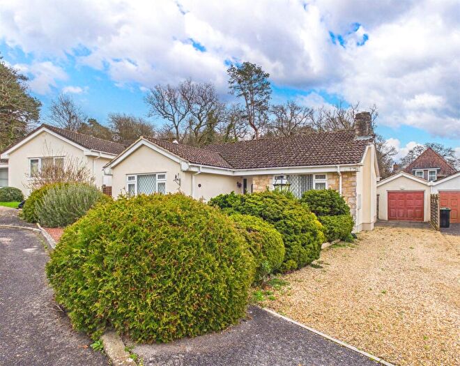 2 Bedroom Bungalow For Sale In Blackbird Way, Bransgore, Christchurch, Dorset, BH23