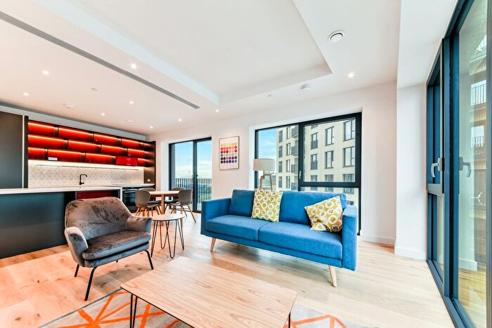 1 Bedroom Flat To Rent In Echo House, City Island Way, London, E14