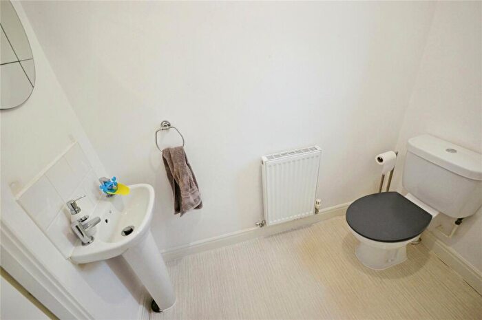3 Bedroom End Of Terrace House For Sale In Pavillion Gardens, Lincoln, Lincolnshire, LN6