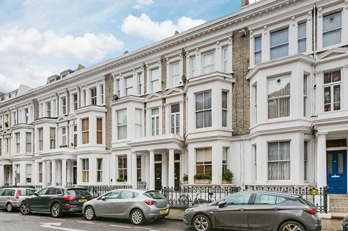 2 Bedroom Flat For Sale In Edith Grove, Chelsea, SW10