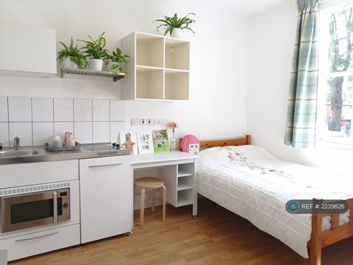 Studio To Rent In Mercia Grove, London, SE13