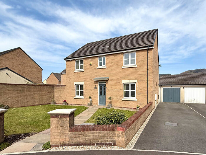 4 Bedroom Detached House For Sale In Coed Duffryn, Aberdare, Rhondda Cynon Taf, CF44