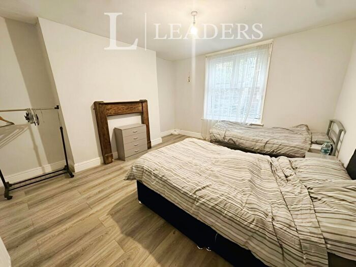 1 Bedroom Flat To Rent In Willoughby Road, IP2