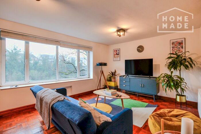 1 Bedroom Flat To Rent In St. Marks Hill, Surbiton, KT6