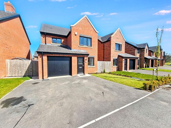 3 Bedroom Detached House For Sale In Thistle Way, Callerton, NE5