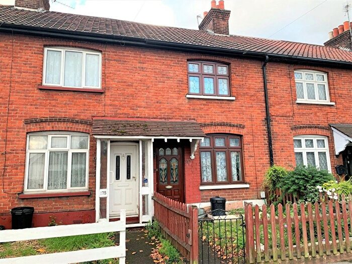 2 Bedroom Terraced House To Rent In Suttons Avenue, Hornchurch, RM12