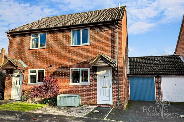 2 Bedroom Semi-Detached House For Sale In Wilfred Way, Thatcham, RG19