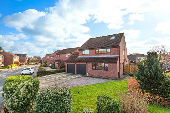 4 Bedroom Detached House For Sale In Lang Road, Bishopthorpe, York, North Yorkshire, YO23