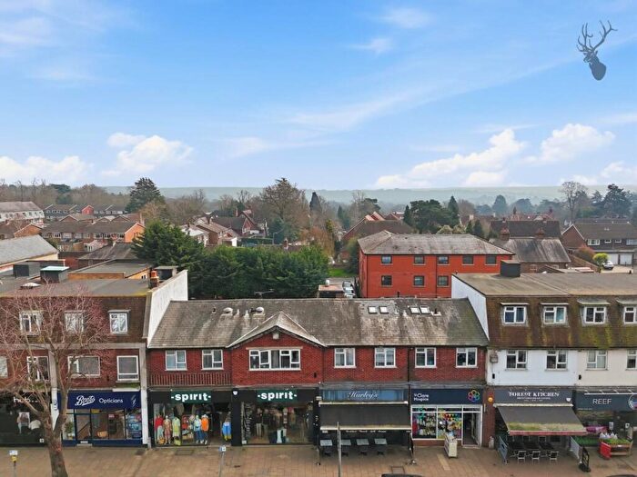 1 Bedroom Flat To Rent In Hemnall Street, Epping, CM16