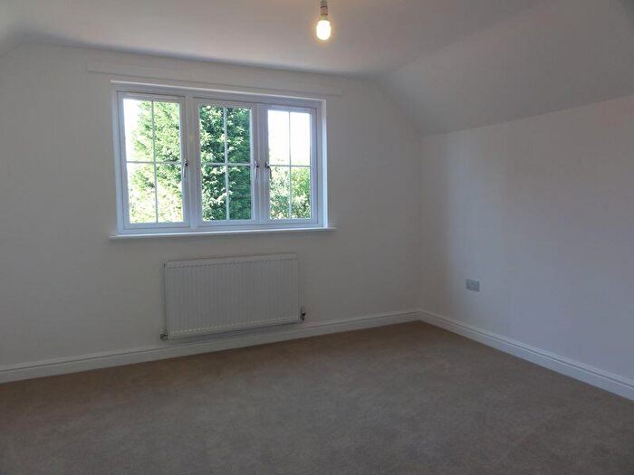 4 Bedroom Semi-Detached House To Rent In Kings Road, Rudgwick, RH12
