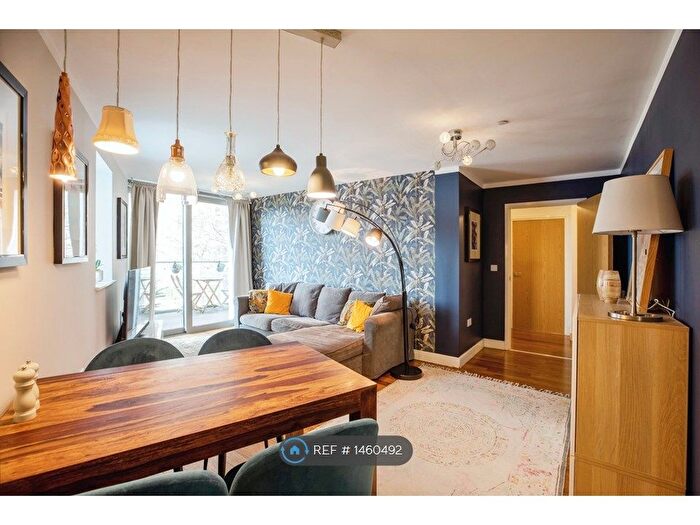 2 Bedroom Flat To Rent In Sienna Alto, London, SE13