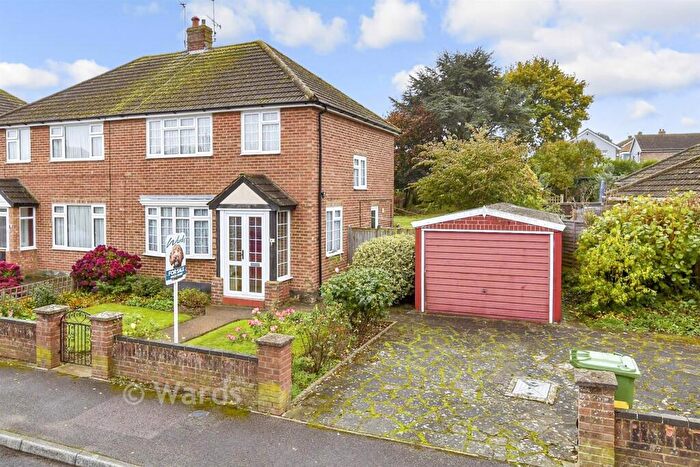 3 Bedroom Semi-Detached House For Sale In Wilberforce Road, Coxheath, Maidstone, Kent, ME17