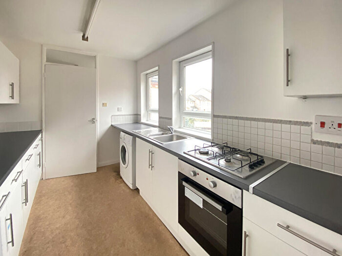 2 Bedroom Apartment To Rent In Minerva Way, Cambridge, CB4