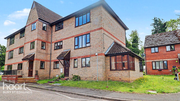 1 Bedroom Flat For Sale In The Beeches, Out Risbygate, Bury St Edmunds, IP33