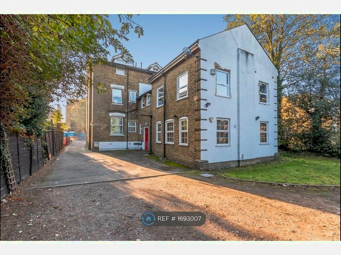 2 Bedroom Maisonette To Rent In Brigstock Road, Thornton Heath, CR7