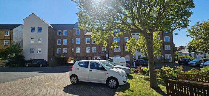 1 Bedroom Flat To Rent In Homefern House, Cobbs Place, Margate, CT9