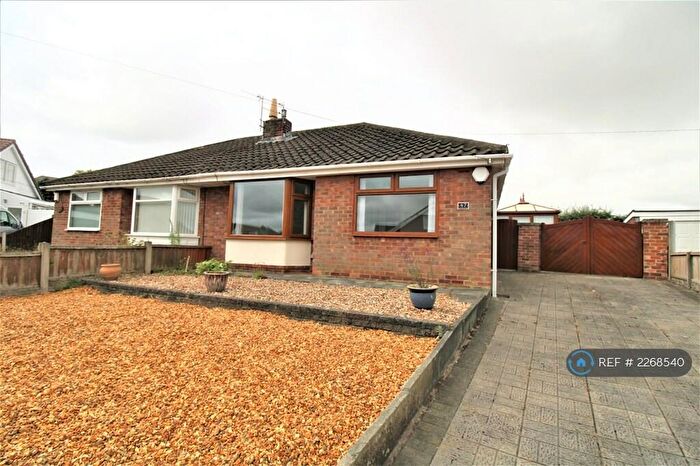3 Bedroom Bungalow To Rent In Redwood Drive, Ormskirk, L39