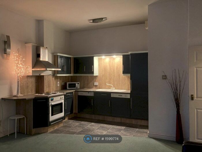 1 Bedroom Flat To Rent In Whitworth House, Manchester, M1