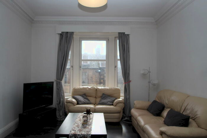 2 Bedroom Flat To Rent In Port Street, Stirling, FK8