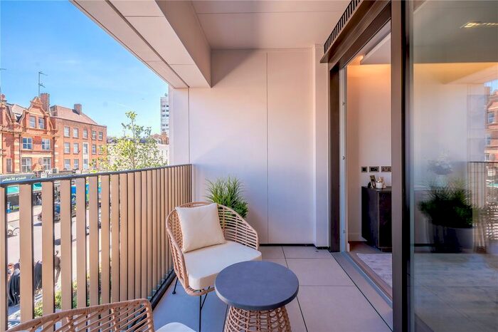 2 Bedroom Flat To Rent In Edgware Road, Paddingdon, London, W2