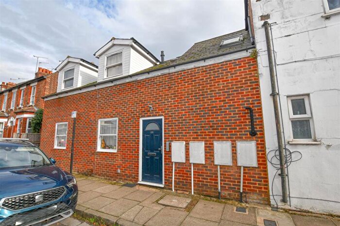 1 Bedroom Flat To Rent In Hatfield Road, St. Albans, AL1