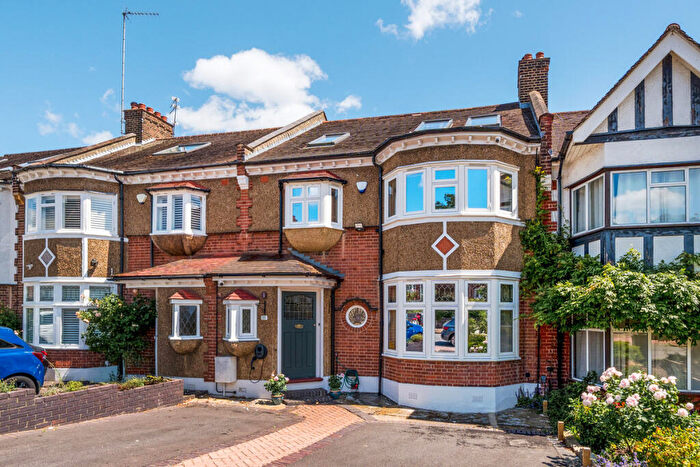 5 Bedroom Terraced House For Sale In Wood Vale, London, N10