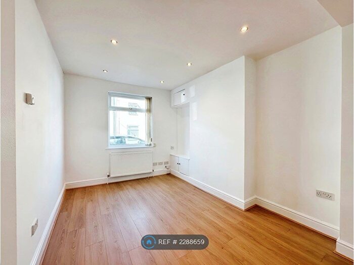 3 Bedroom Terraced House To Rent In Cross Street, Prescot, L34