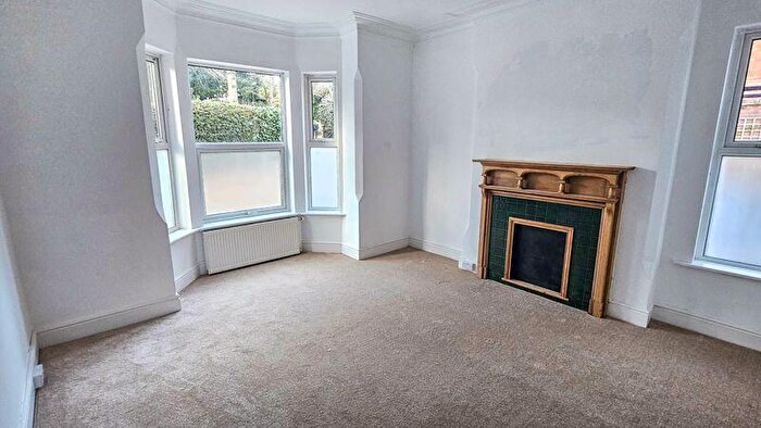 2 Bedroom Apartment To Rent In Elm Avenue, Mapperley Park, Nottingham, NG3