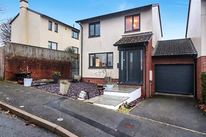 3 Bedroom Link Detached House For Sale In Oaklands, Bideford, Devon, EX39