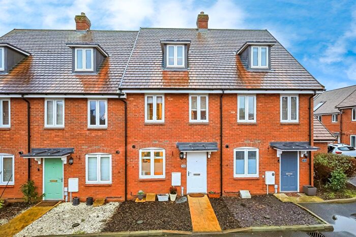 3 Bedroom Maisonette For Sale In Hedley Way, Hailsham, BN27